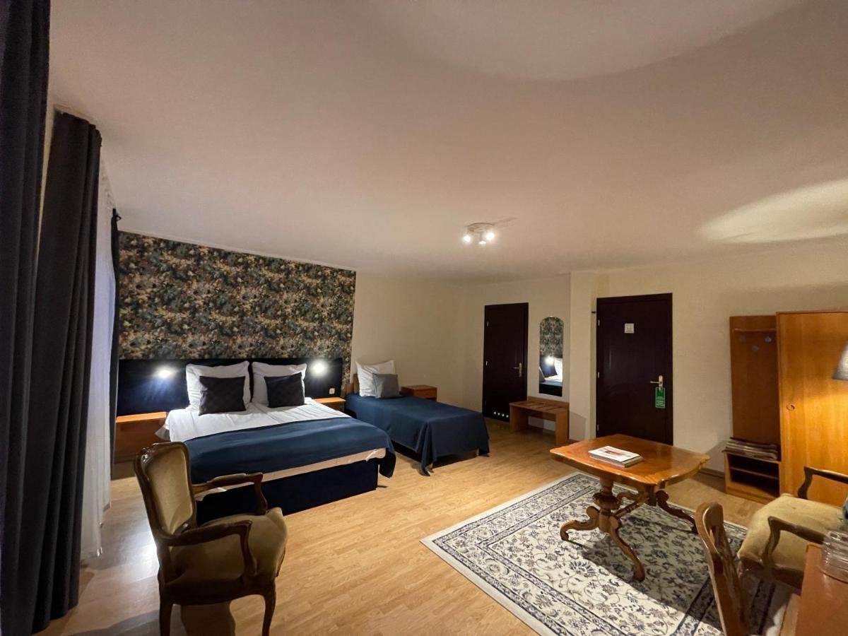 Hotel Gołąbek Łeba Buitenkant foto