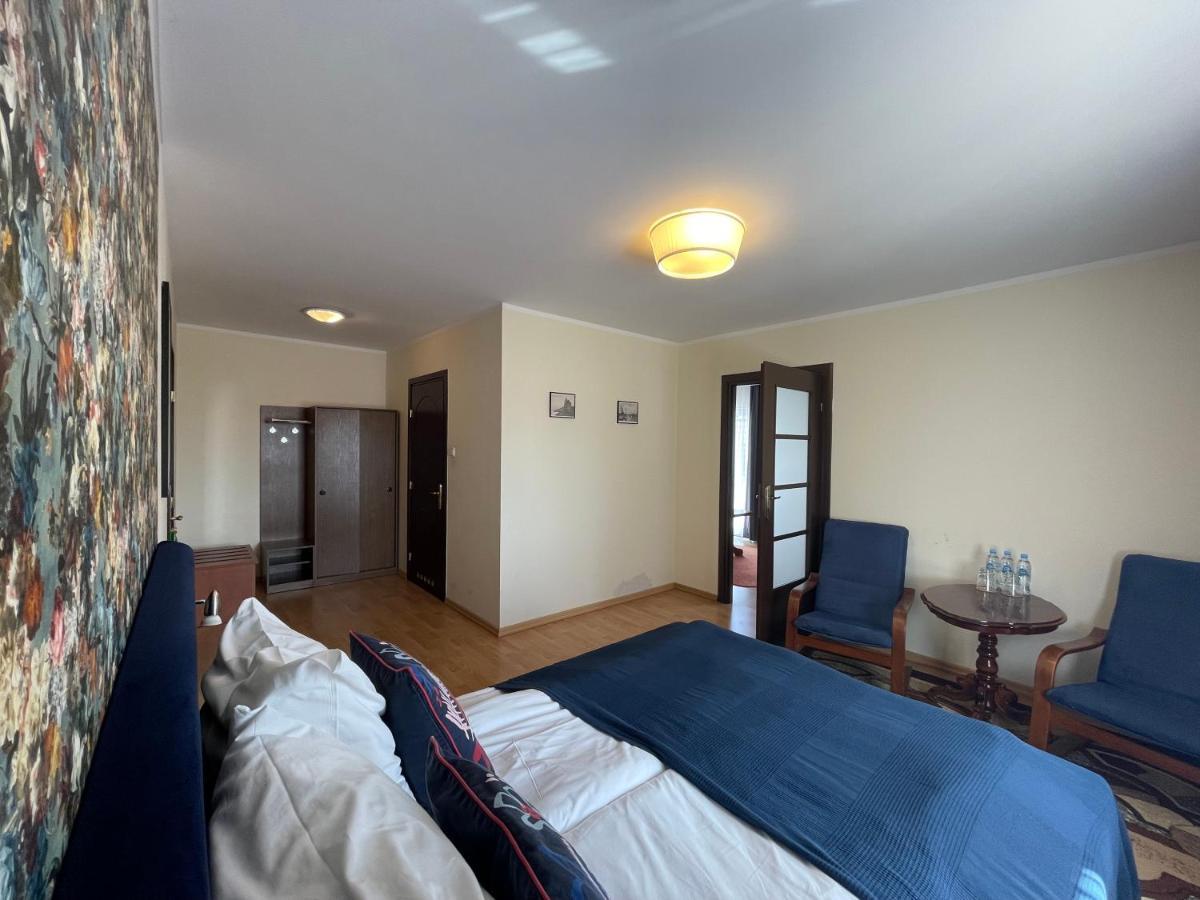 Hotel Gołąbek Łeba Buitenkant foto