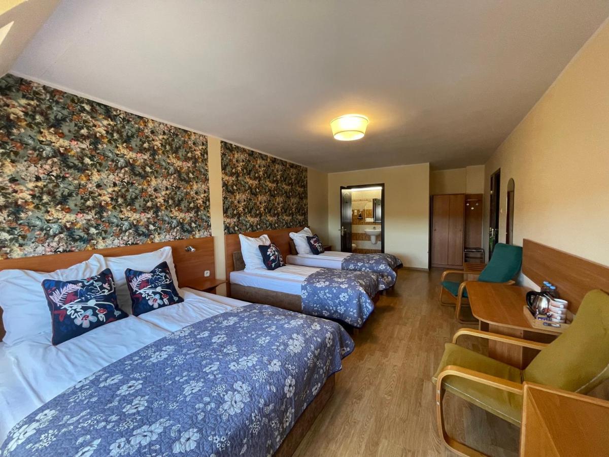 Hotel Gołąbek Łeba Buitenkant foto