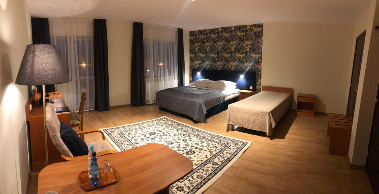 Hotel Gołąbek Łeba Buitenkant foto